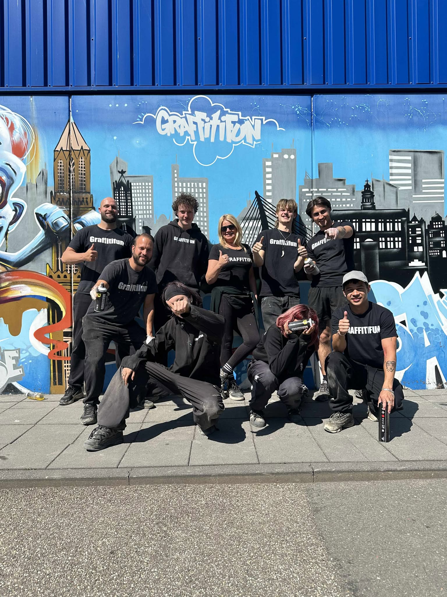 Graffitifun professional artist crew