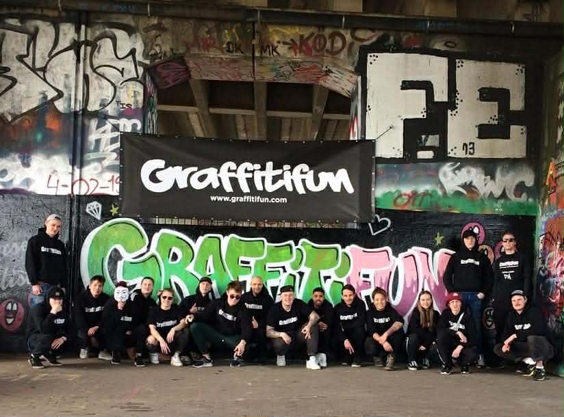 The large Graffitifun team picture